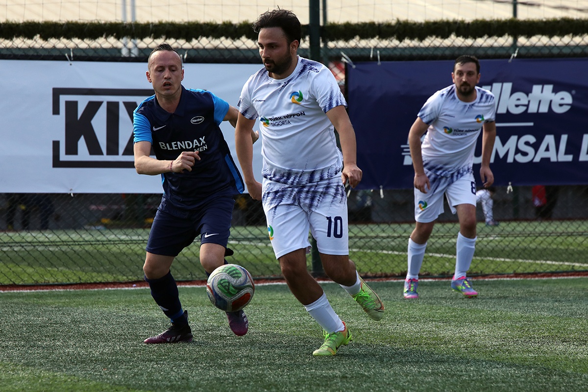 Gol Düellosundan Henkel Çıktı...