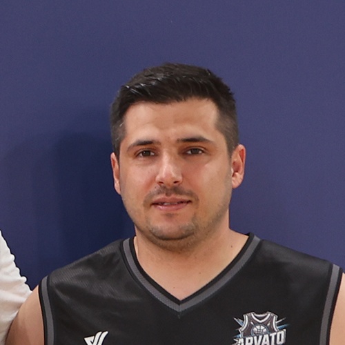 İskender Çelik